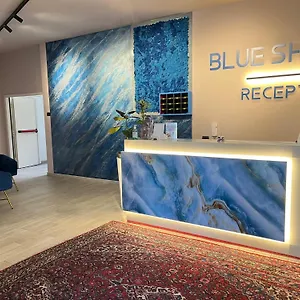 Hotell Blue Shades